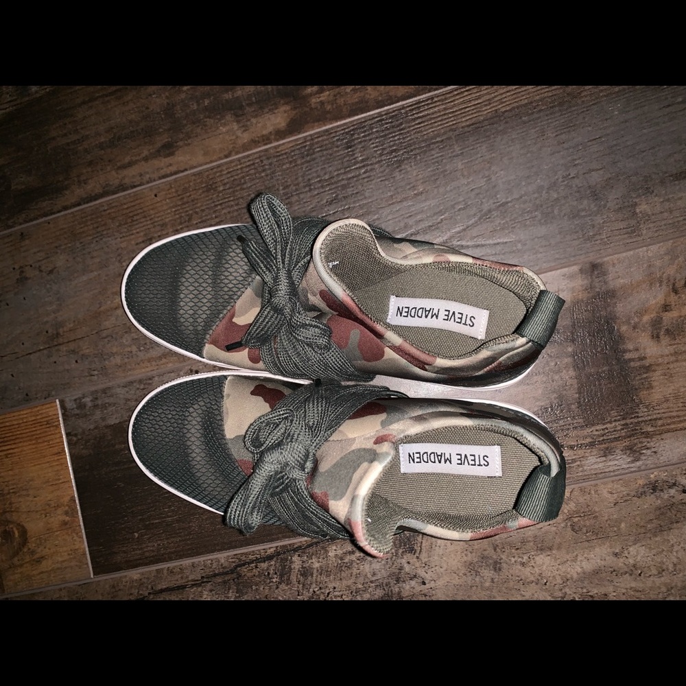 Camo sneakers